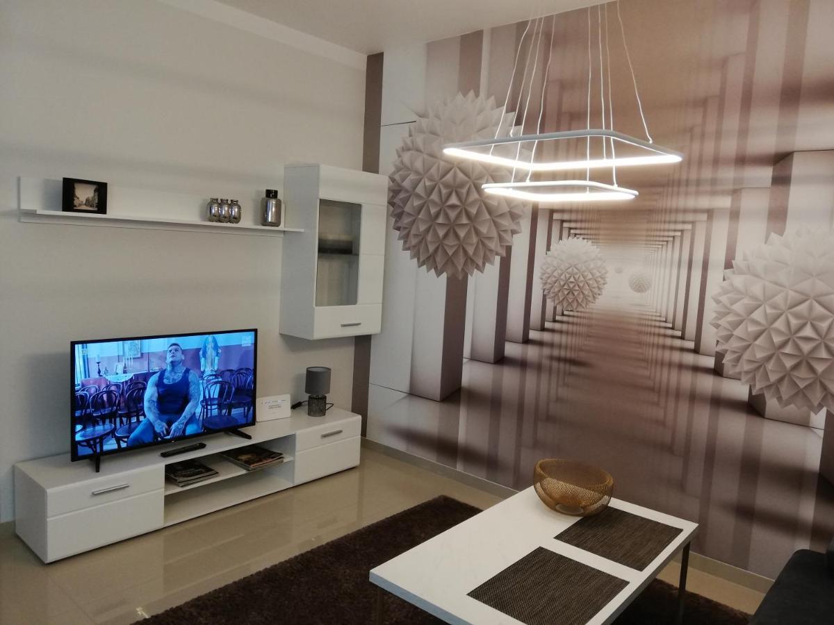 Apartament -Sweet Home Lubiń Extérieur photo