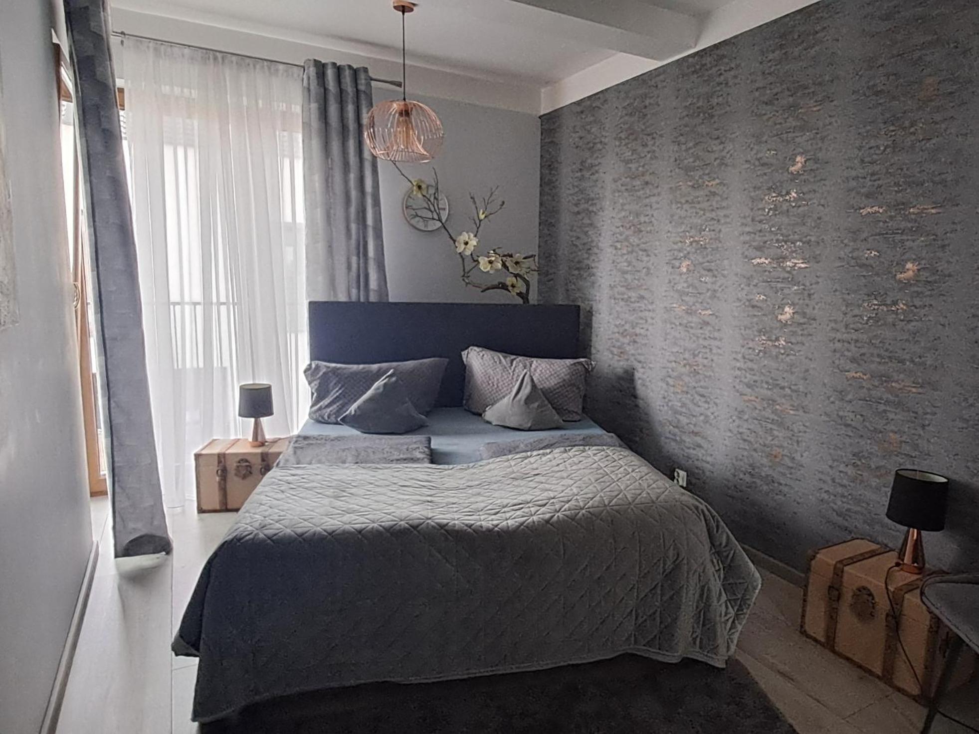 Apartament -Sweet Home Lubiń Extérieur photo